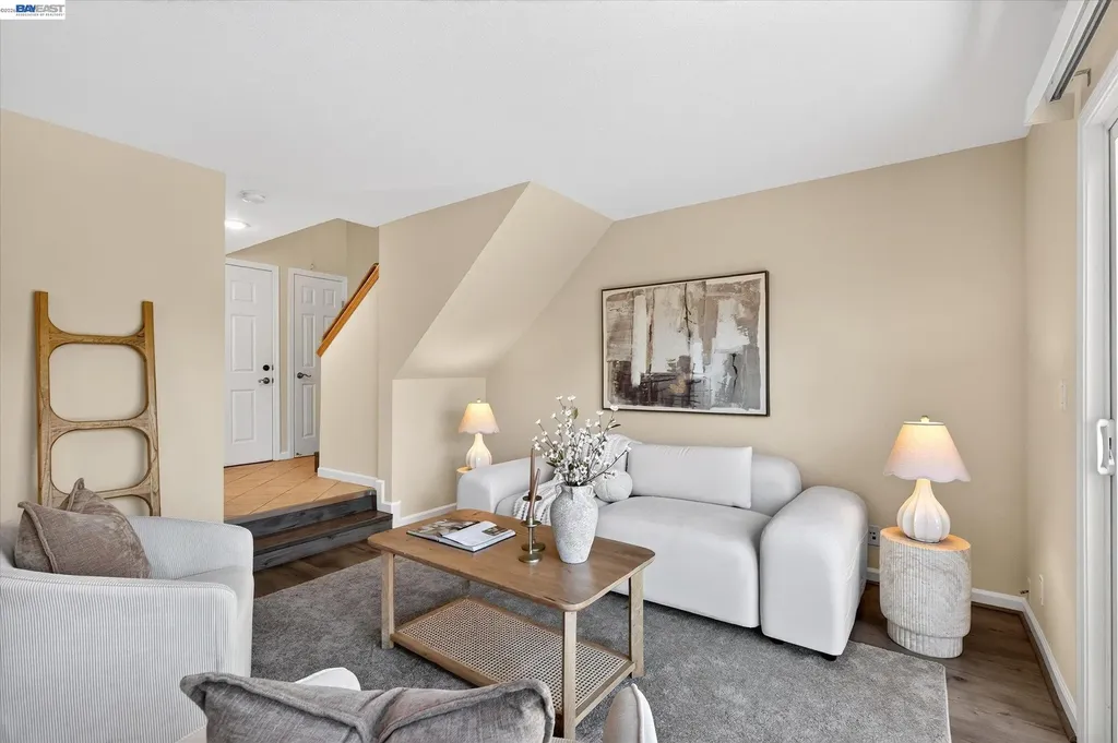 27787 Vasona Court Hayward CA 94544