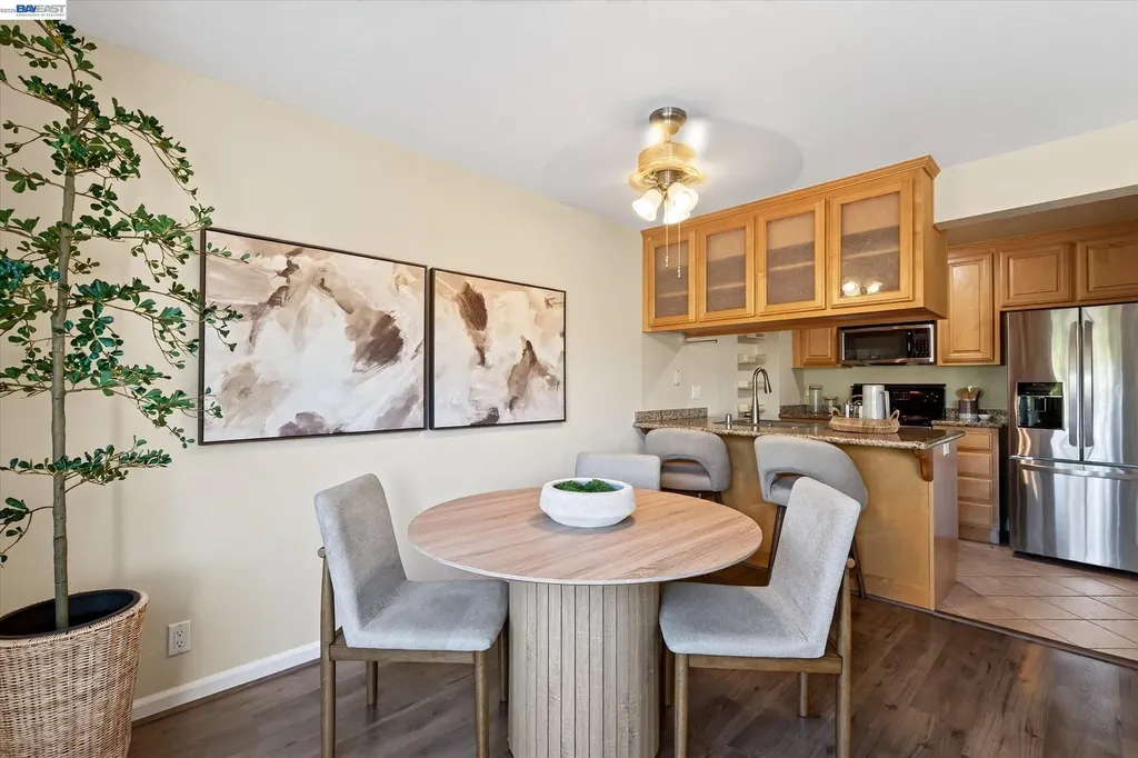 27787 Vasona Court Hayward CA 94544