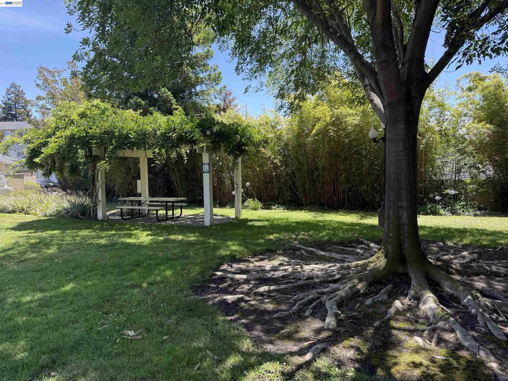 27787 Vasona Court Hayward CA 94544