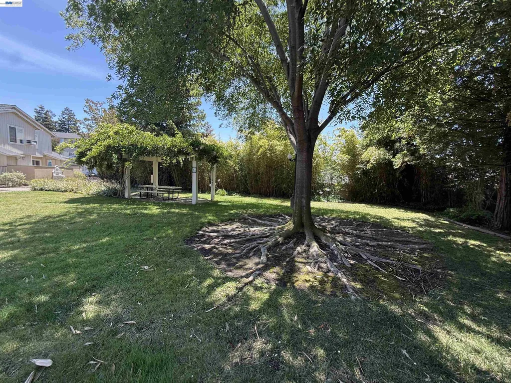 27787 Vasona Court Hayward CA 94544