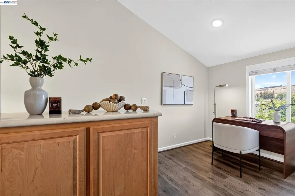 27787 Vasona Court Hayward CA 94544