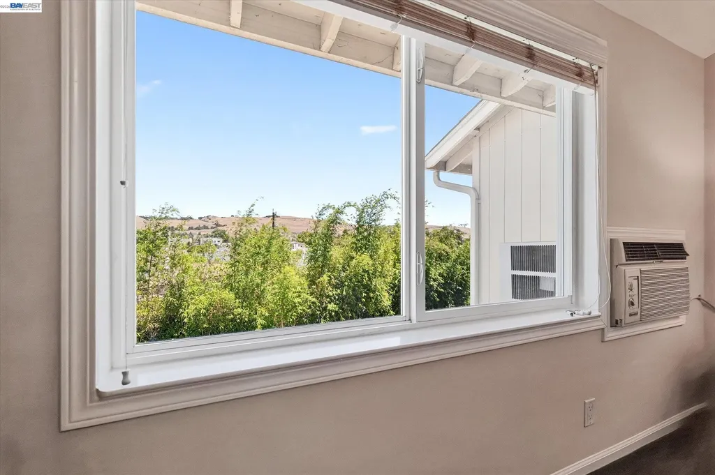 27787 Vasona Court Hayward CA 94544