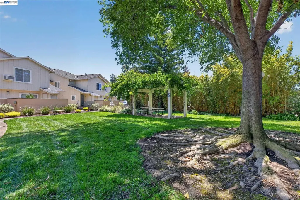 27787 Vasona Court Hayward CA 94544