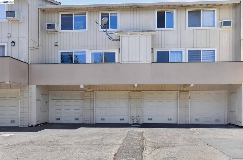 27787 Vasona Court Hayward CA 94544