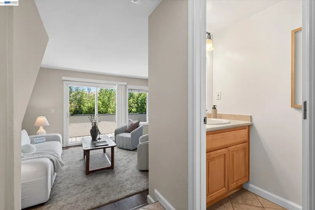27787 Vasona Court Hayward CA 94544