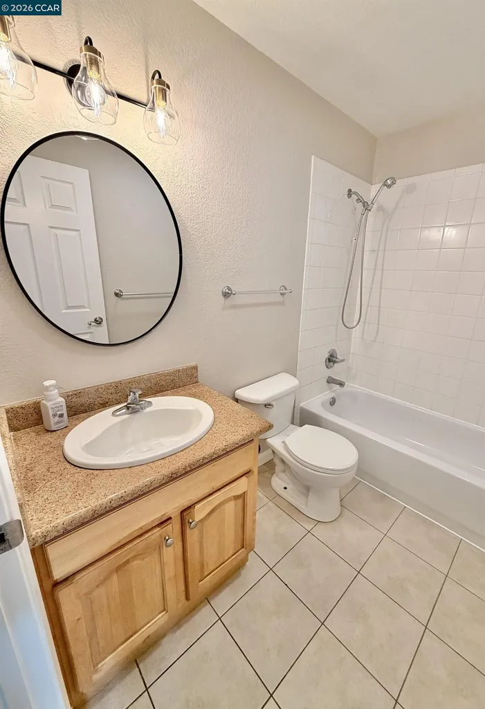 2295 Lakeview Circle Pittsburg CA 94565