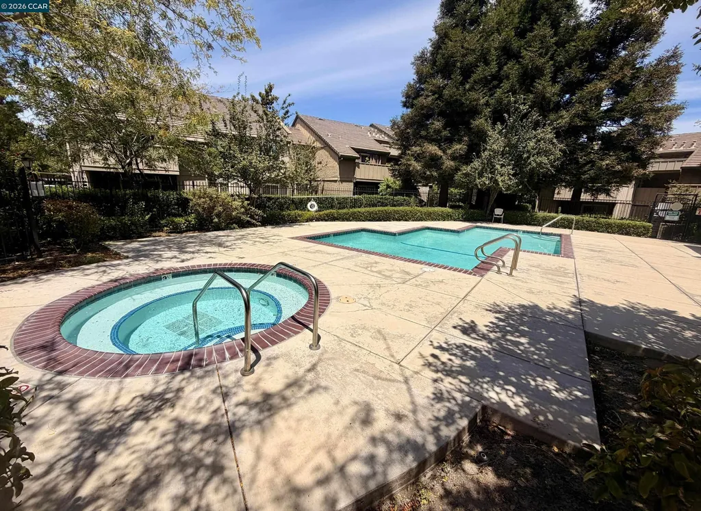 2295 Lakeview Circle Pittsburg CA 94565