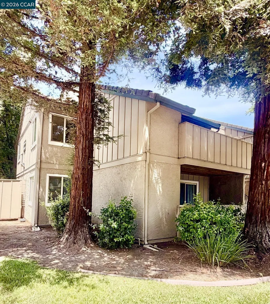 2295 Lakeview Circle Pittsburg CA 94565