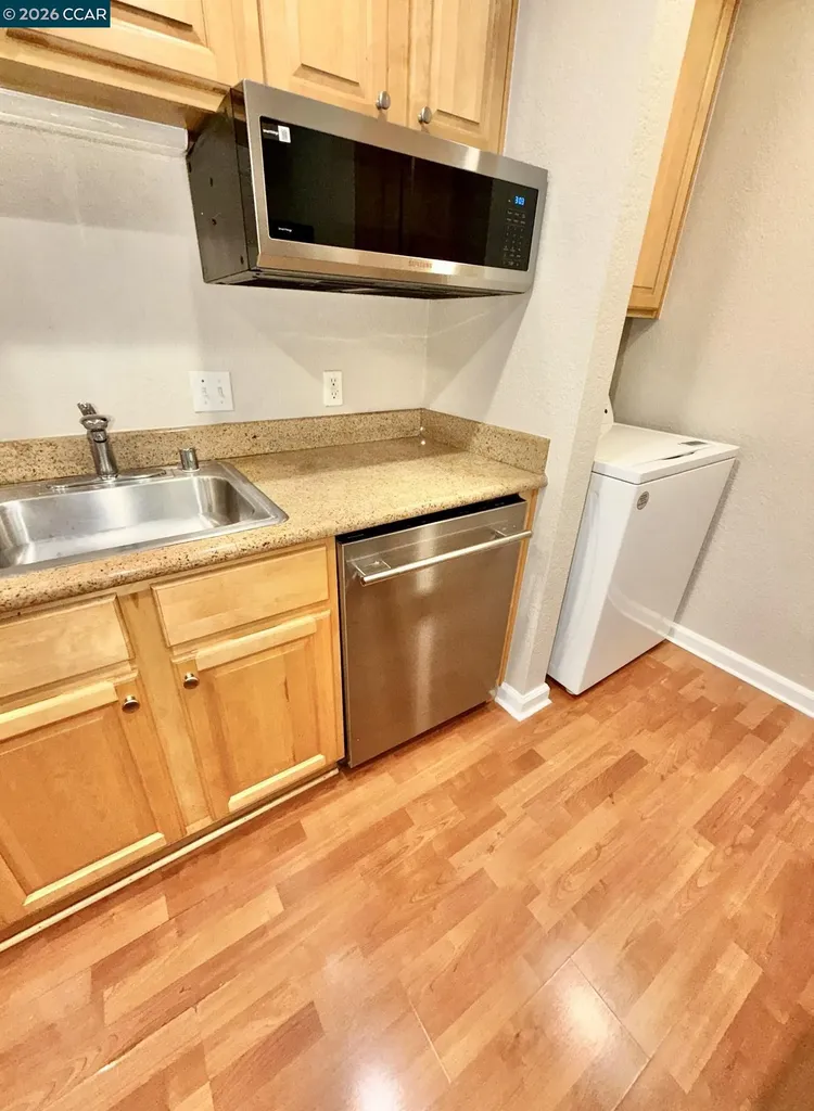 2295 Lakeview Circle Pittsburg CA 94565