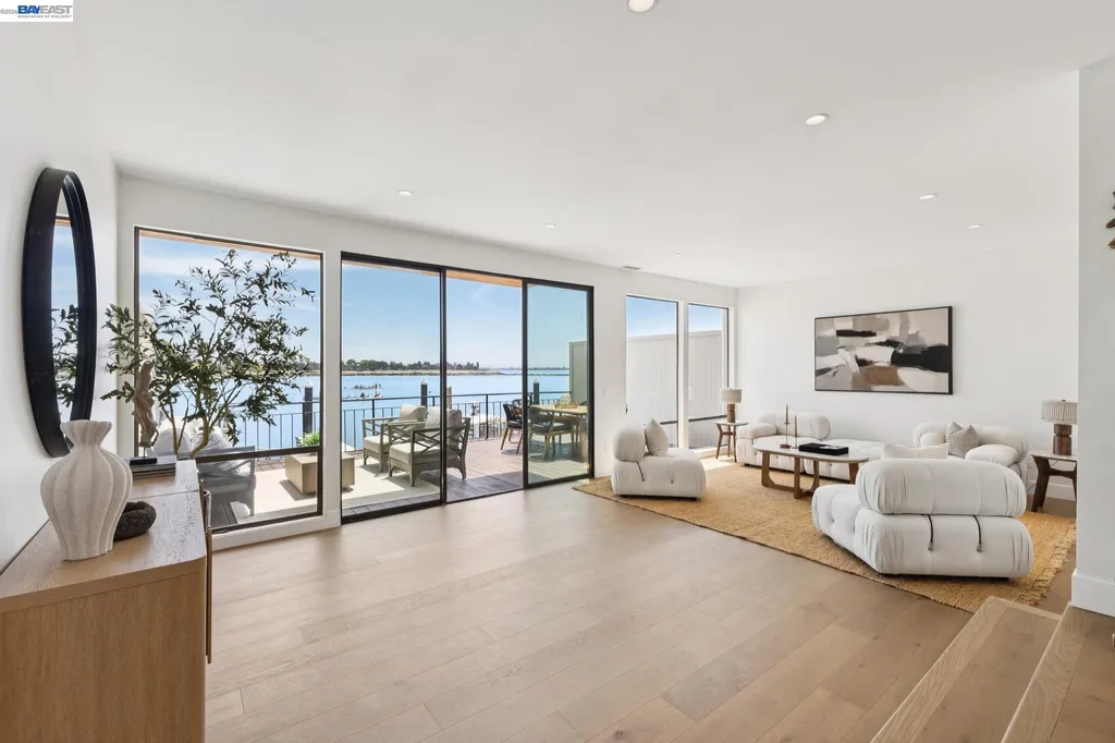 443 Cola Ballena Alameda CA 94501
