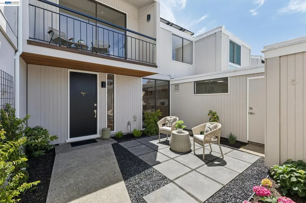 443 Cola Ballena Alameda CA 94501