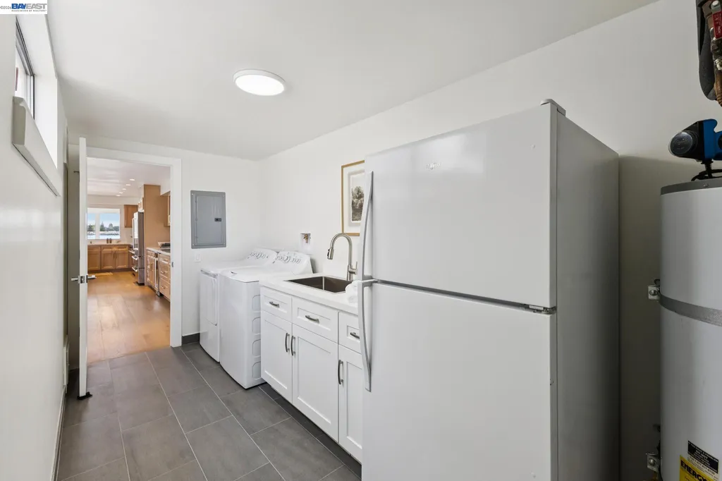 443 Cola Ballena Alameda CA 94501