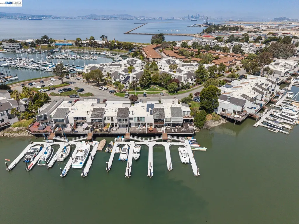443 Cola Ballena Alameda CA 94501