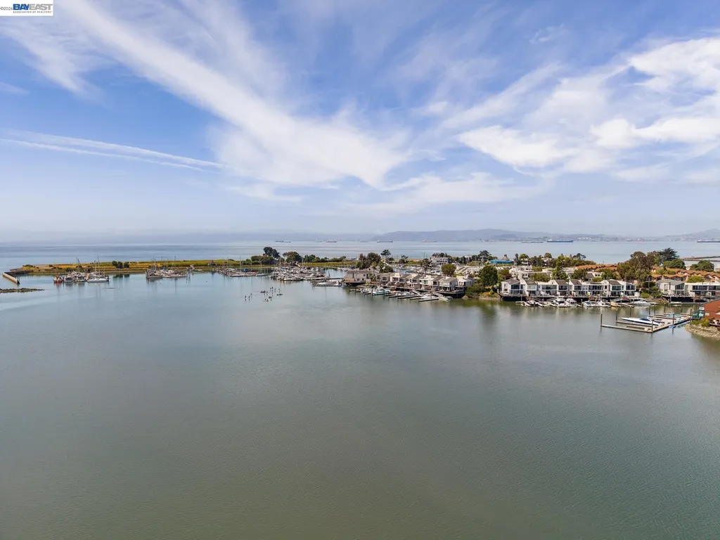 443 Cola Ballena Alameda CA 94501
