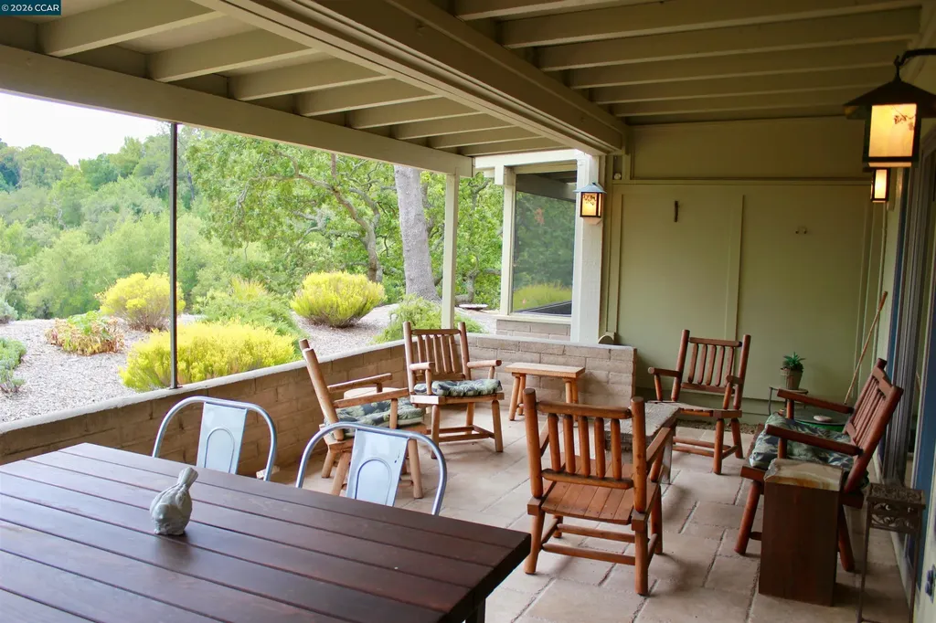 2100 Skycrest Drive Walnut Creek CA 94595