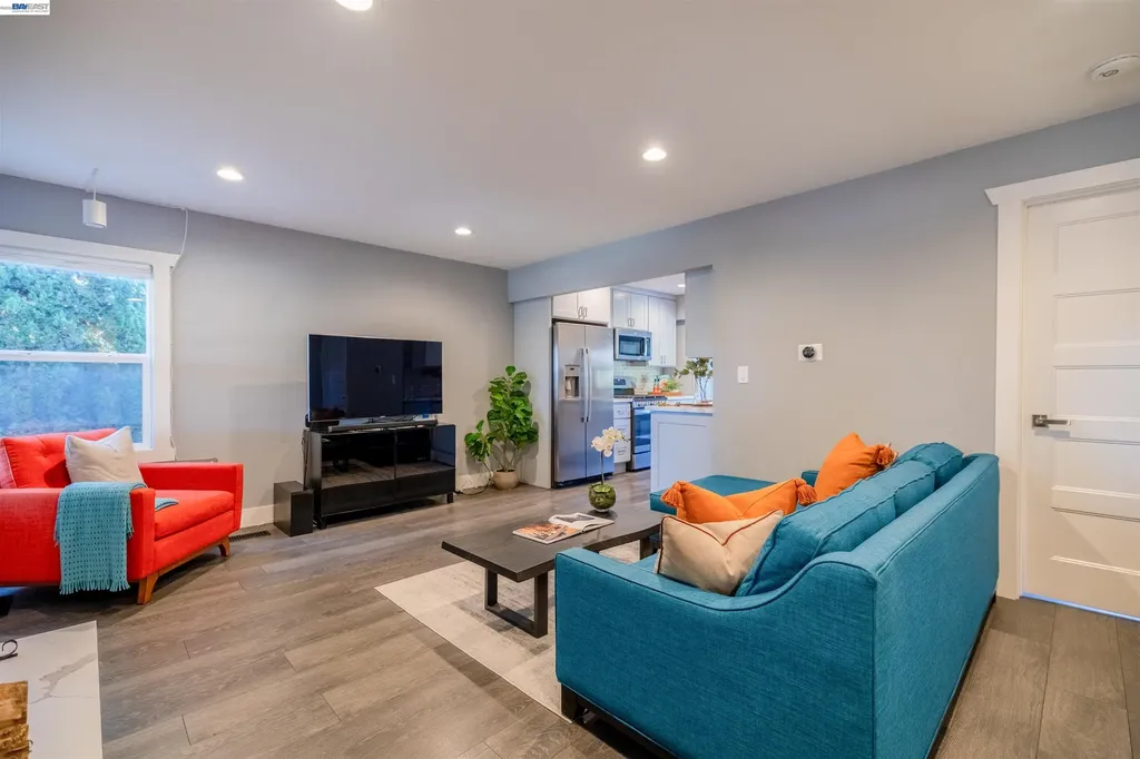 16004 Wellington Way Castro Valley CA 94578