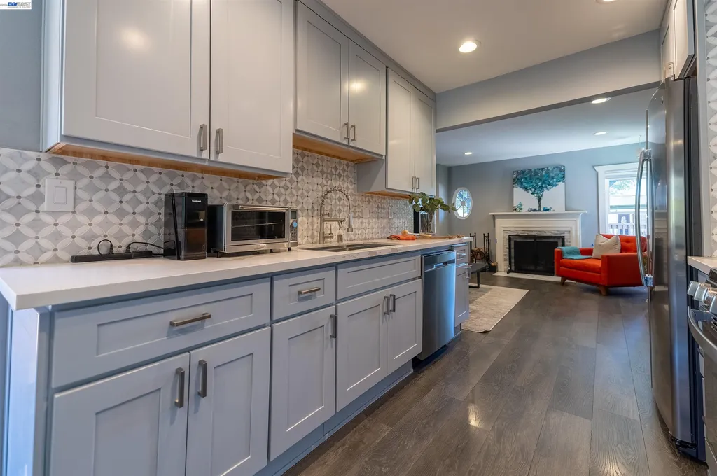 16004 Wellington Way Castro Valley CA 94578