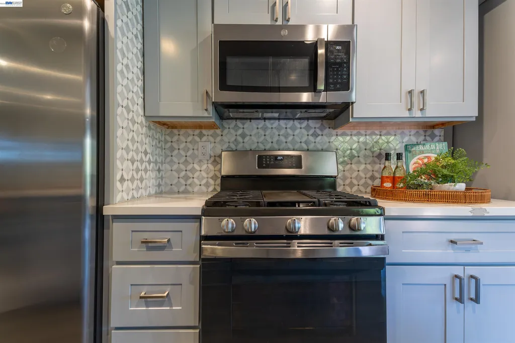16004 Wellington Way Castro Valley CA 94578