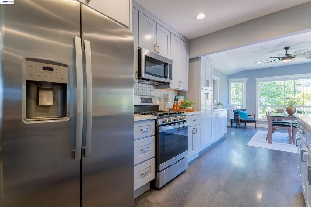 16004 Wellington Way Castro Valley CA 94578