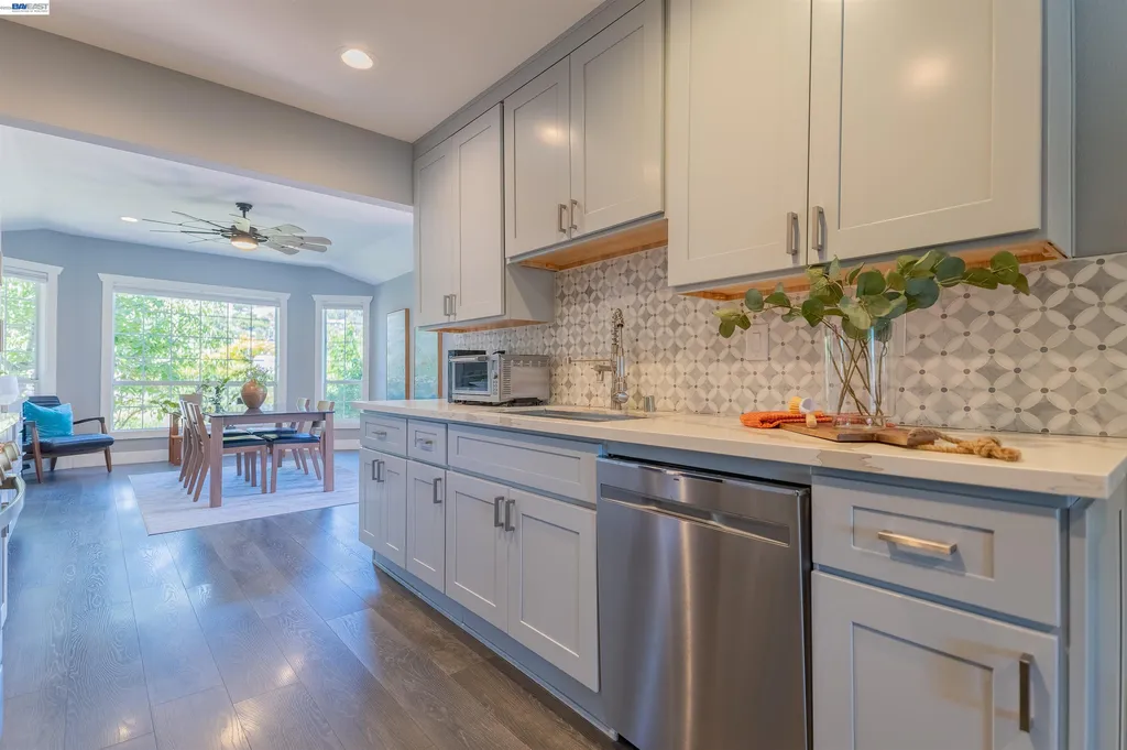 16004 Wellington Way Castro Valley CA 94578