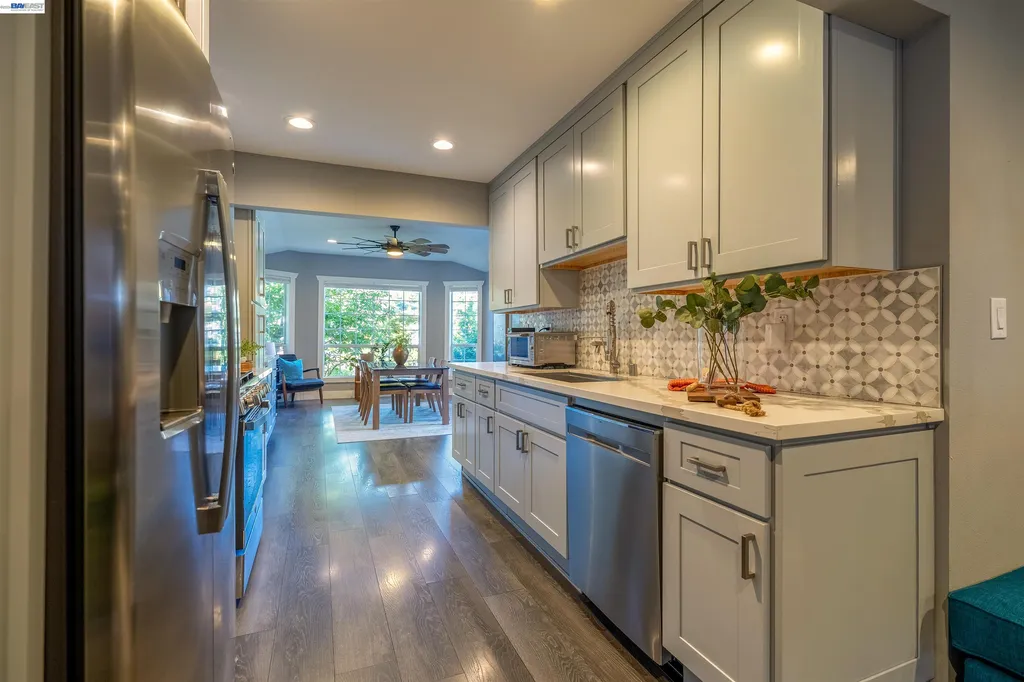 16004 Wellington Way Castro Valley CA 94578