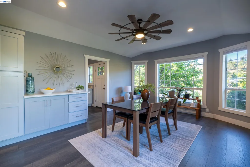 16004 Wellington Way Castro Valley CA 94578