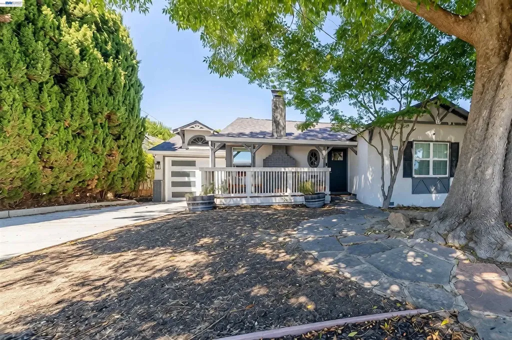 16004 Wellington Way Castro Valley CA 94578