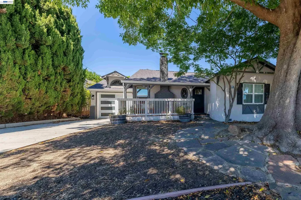 16004 Wellington Way Castro Valley CA 94578