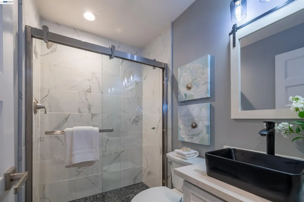 16004 Wellington Way Castro Valley CA 94578