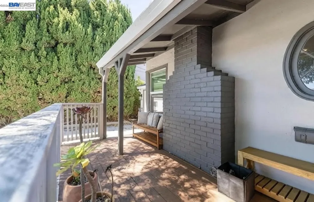 16004 Wellington Way Castro Valley CA 94578