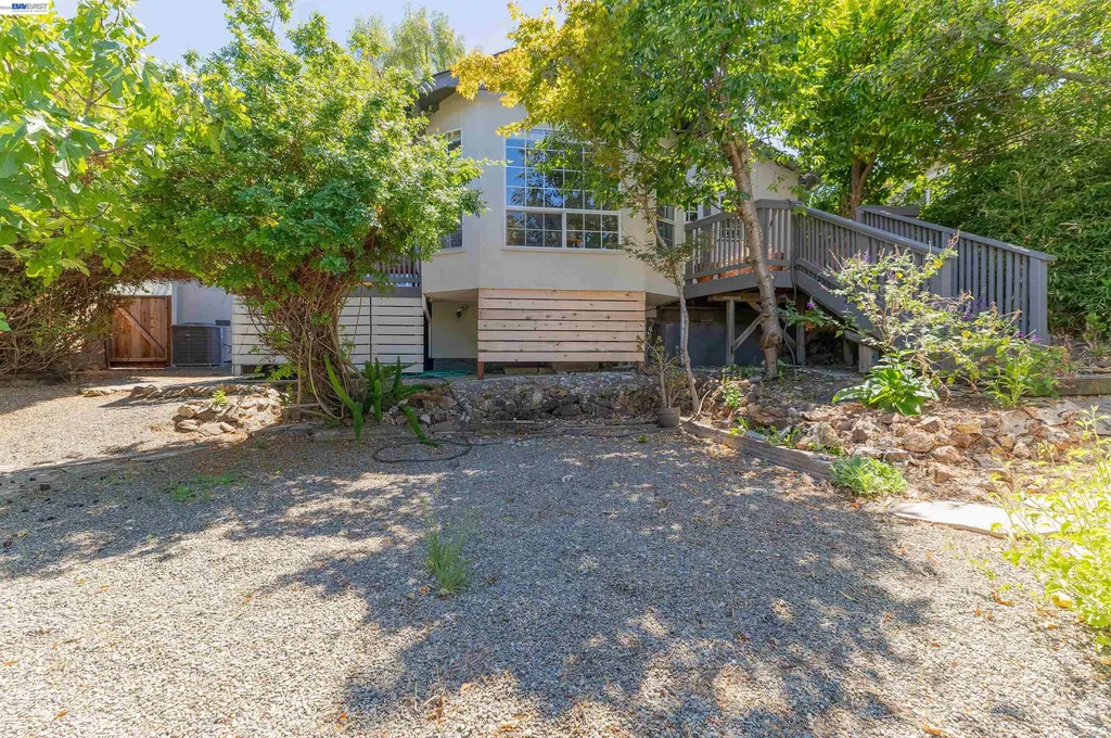 16004 Wellington Way Castro Valley CA 94578