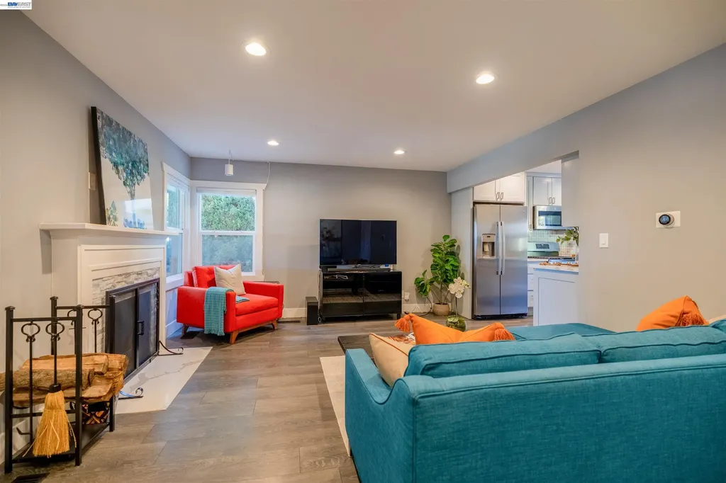 16004 Wellington Way Castro Valley CA 94578