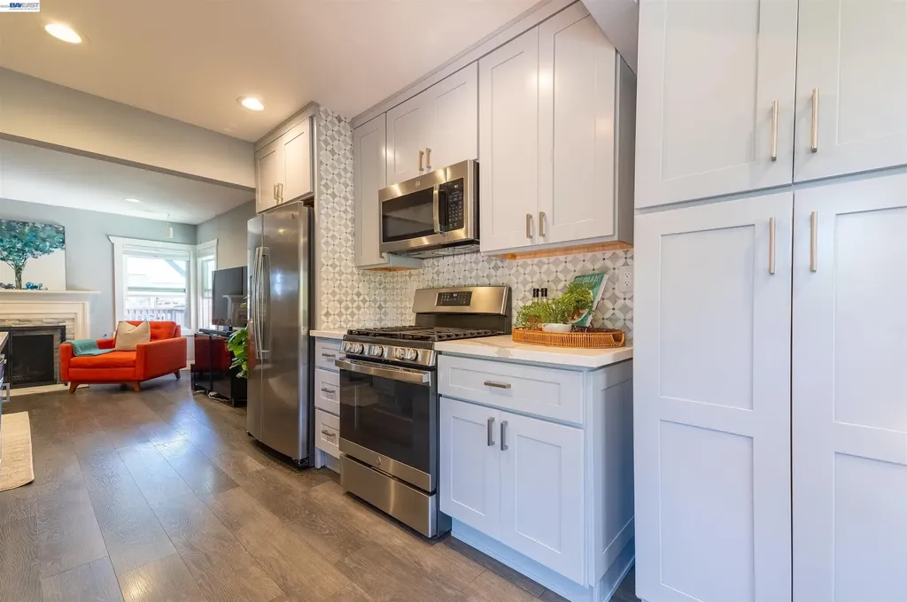 16004 Wellington Way Castro Valley CA 94578