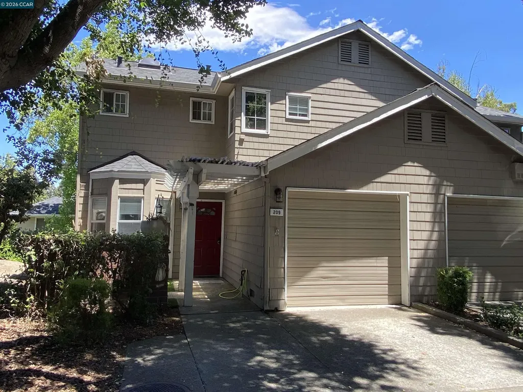 209 Hidden Creek Court Martinez CA 94553