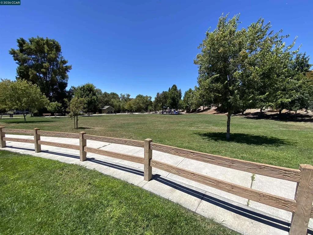209 Hidden Creek Court Martinez CA 94553