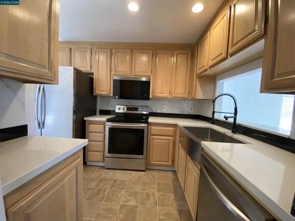209 Hidden Creek Court Martinez CA 94553