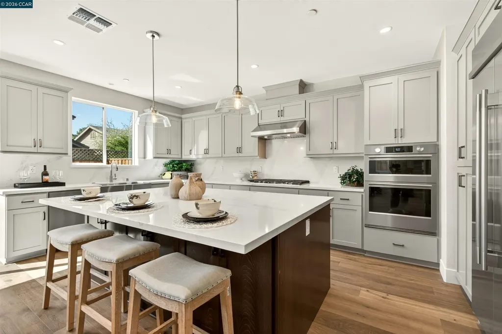 2201 Vandeleur Drive Napa CA 94558