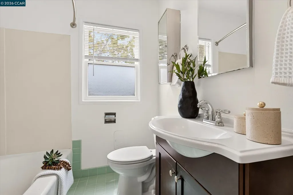 140 Highland Avenue Piedmont CA 94611