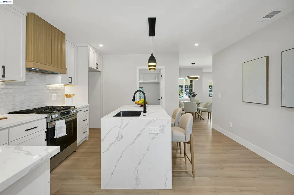 25353 Tarman Avenue Hayward CA 94544