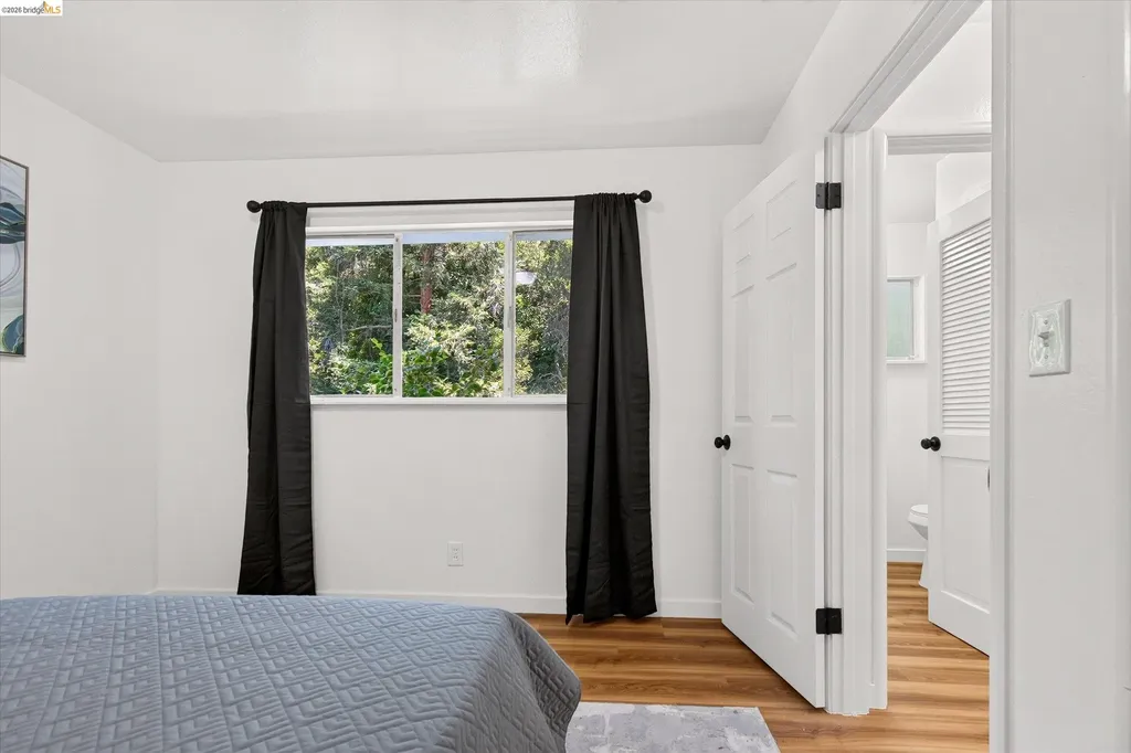 6138 Oakdale Avenue Oakland CA 94605