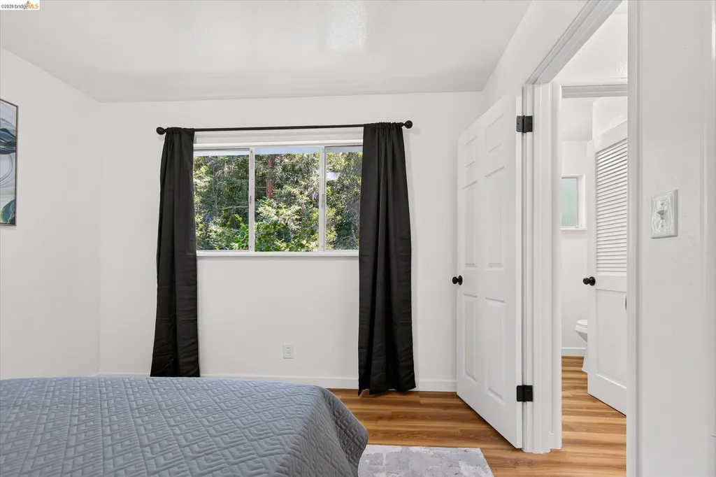 6138 Oakdale Avenue Oakland CA 94605