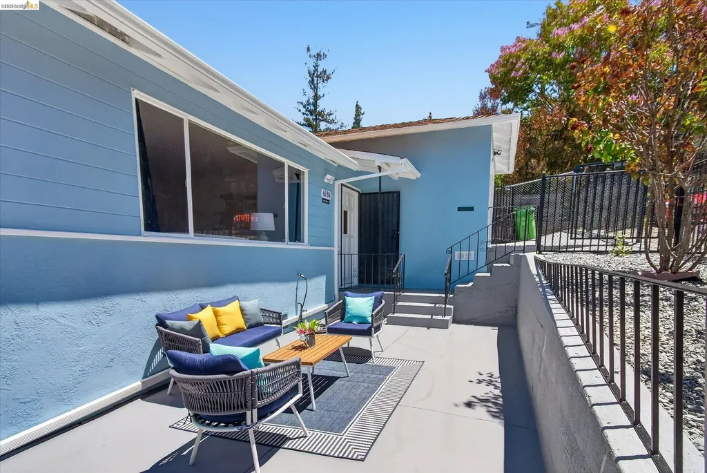 6138 Oakdale Avenue Oakland CA 94605