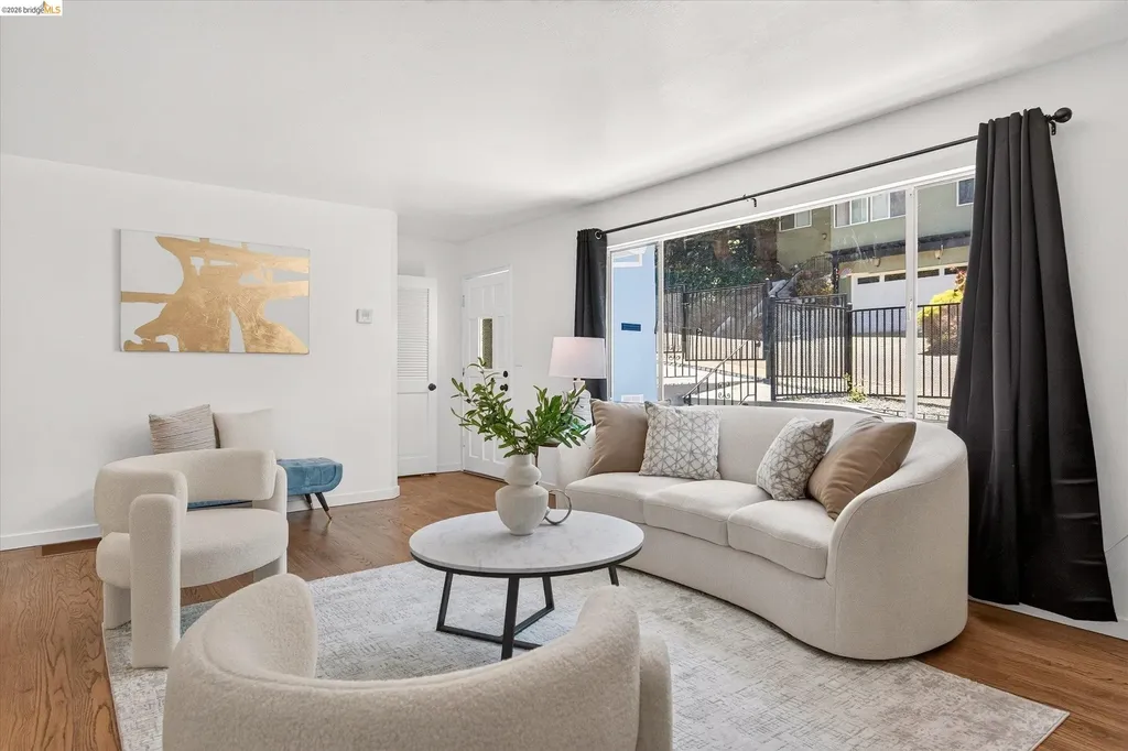 6138 Oakdale Avenue Oakland CA 94605