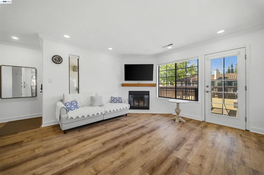 694 Peters Avenue Pleasanton CA 94566