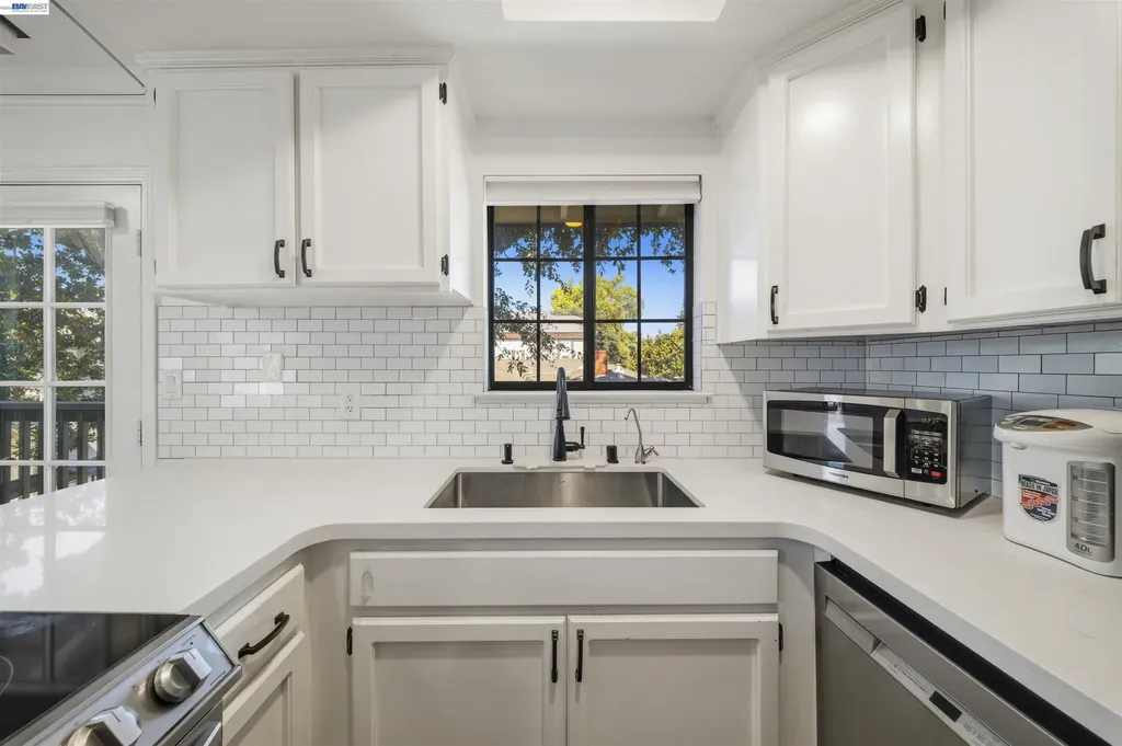 694 Peters Avenue Pleasanton CA 94566