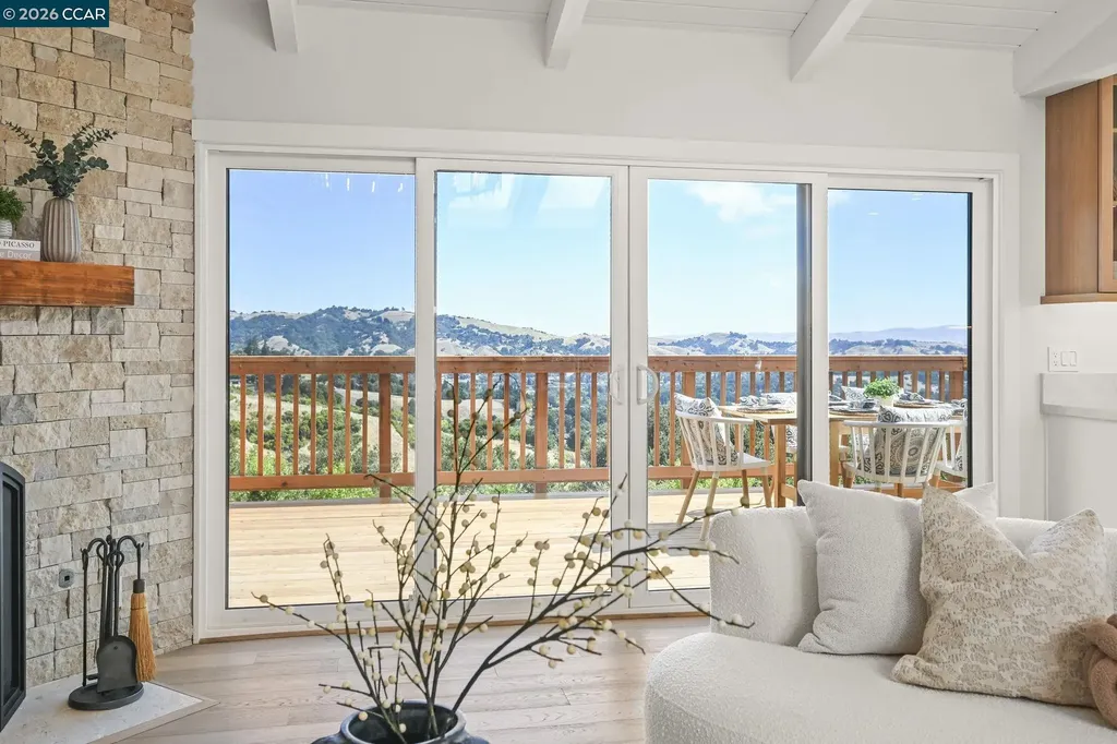 37 Corte Pinon Moraga CA 94556