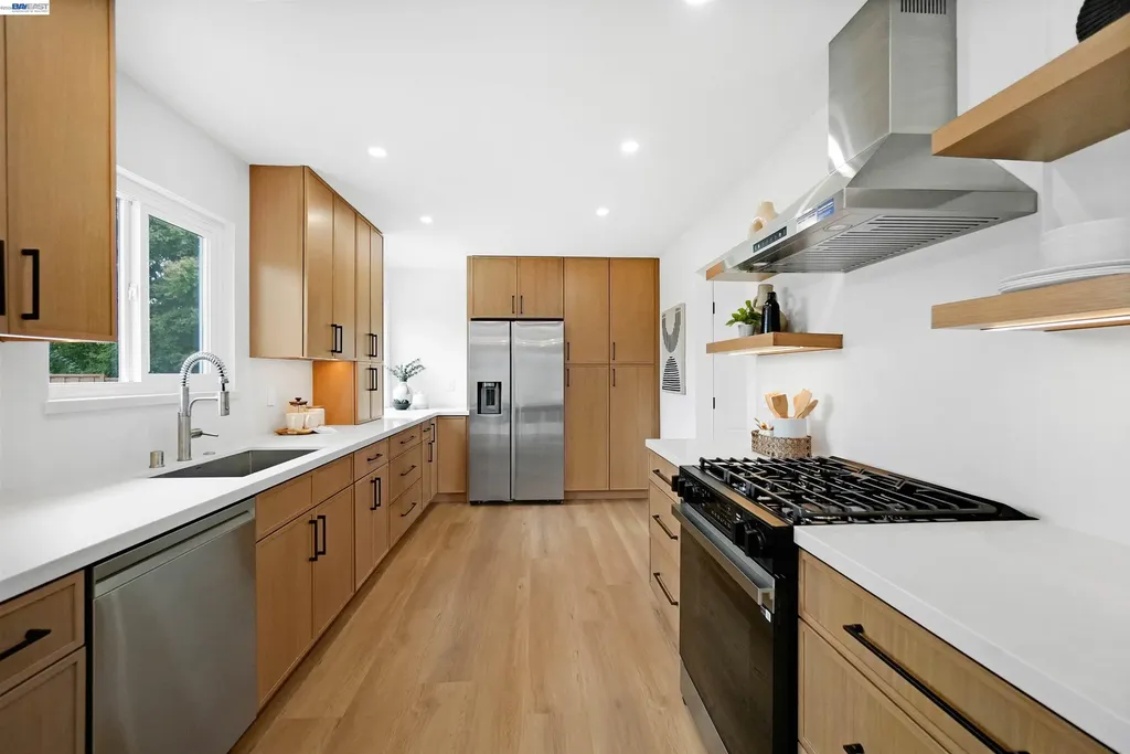 5020 Proctor Road Castro Valley CA 94546