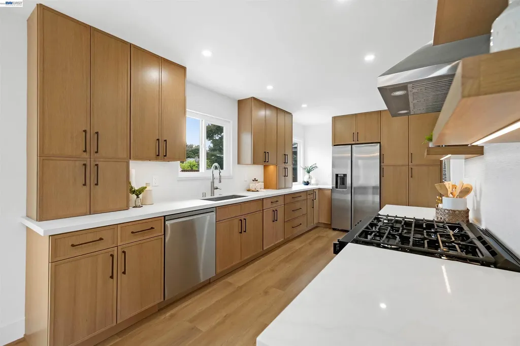 5020 Proctor Road Castro Valley CA 94546