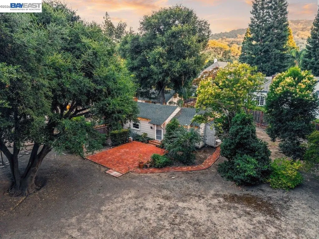 208 South Avenue Alamo CA 94507