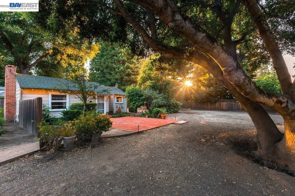 208 South Avenue Alamo CA 94507